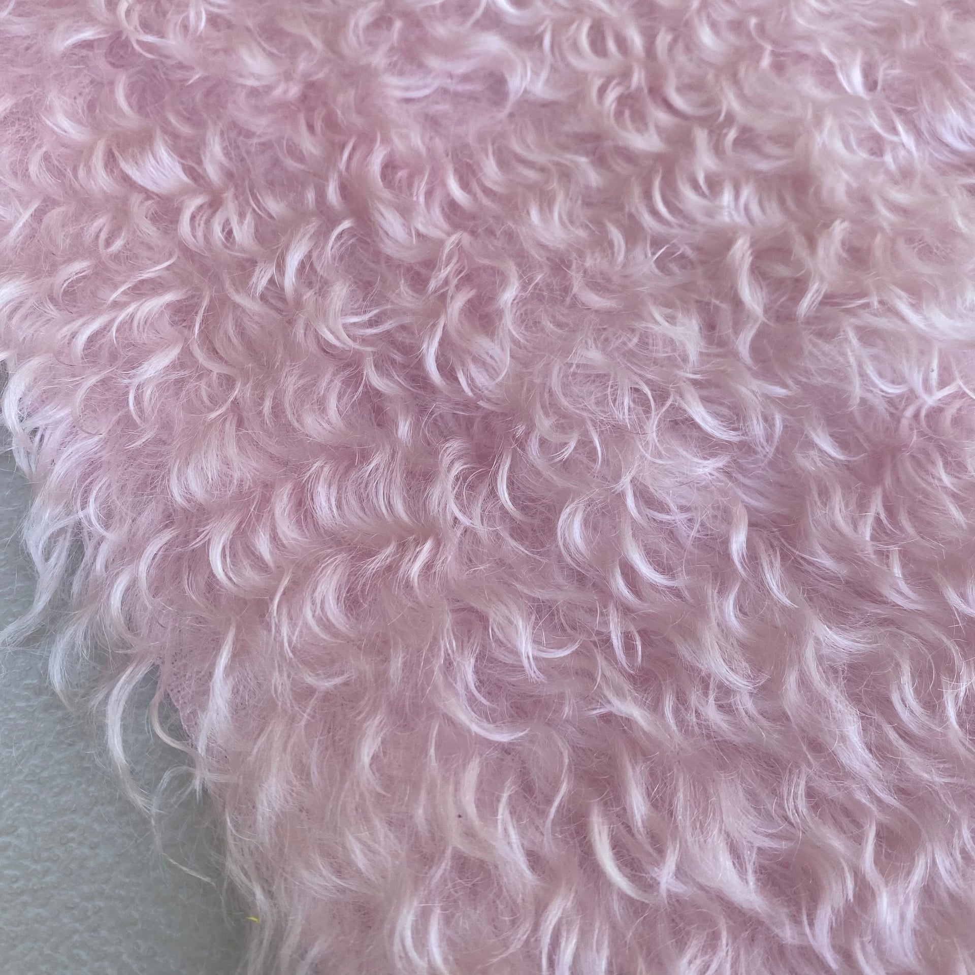 Curlylocks Mohair - Hand Dyed Pale Pink - Fat 1/8m - OCT096