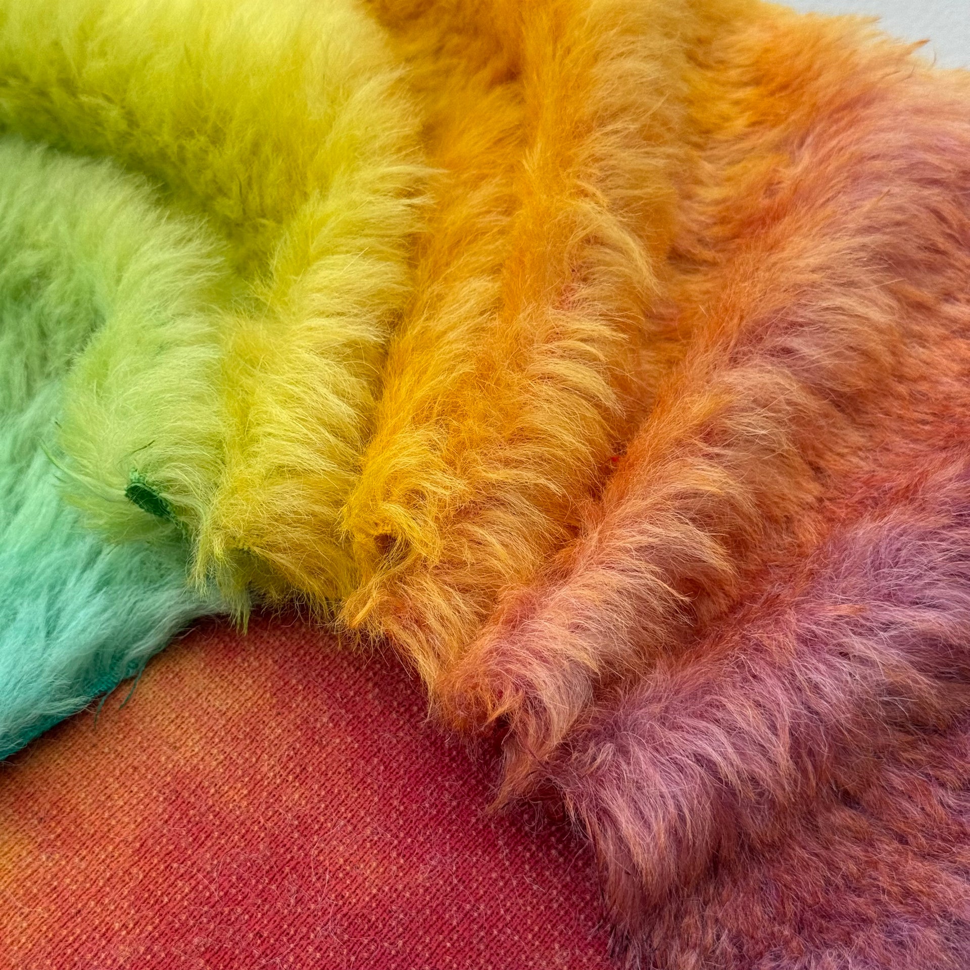 Medium Alpaca - Hand Dyed Sunrise - Fat 1/8m - JUL102