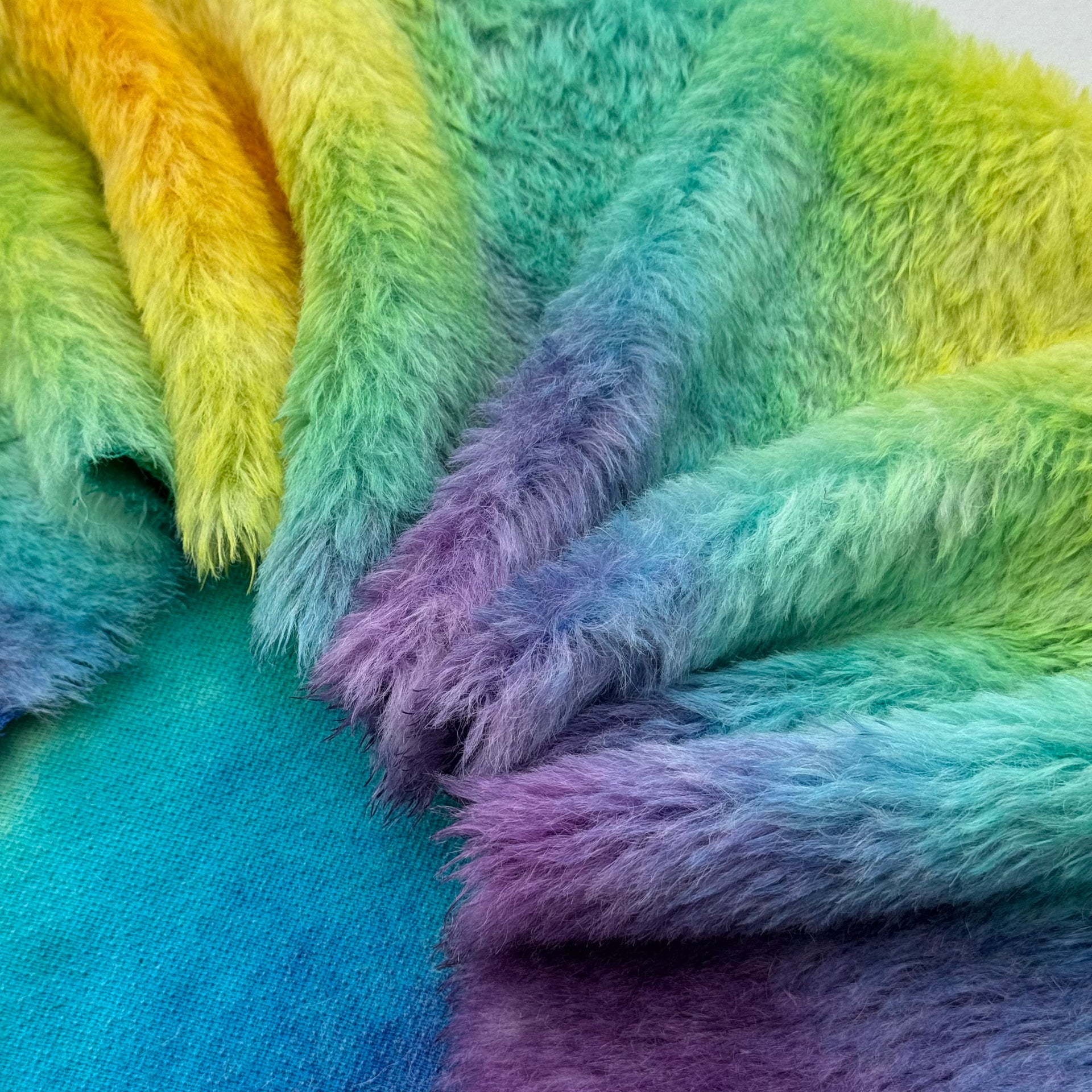 Medium Alpaca - Hand Dyed Summertime - Fat 1/4m - JUL111