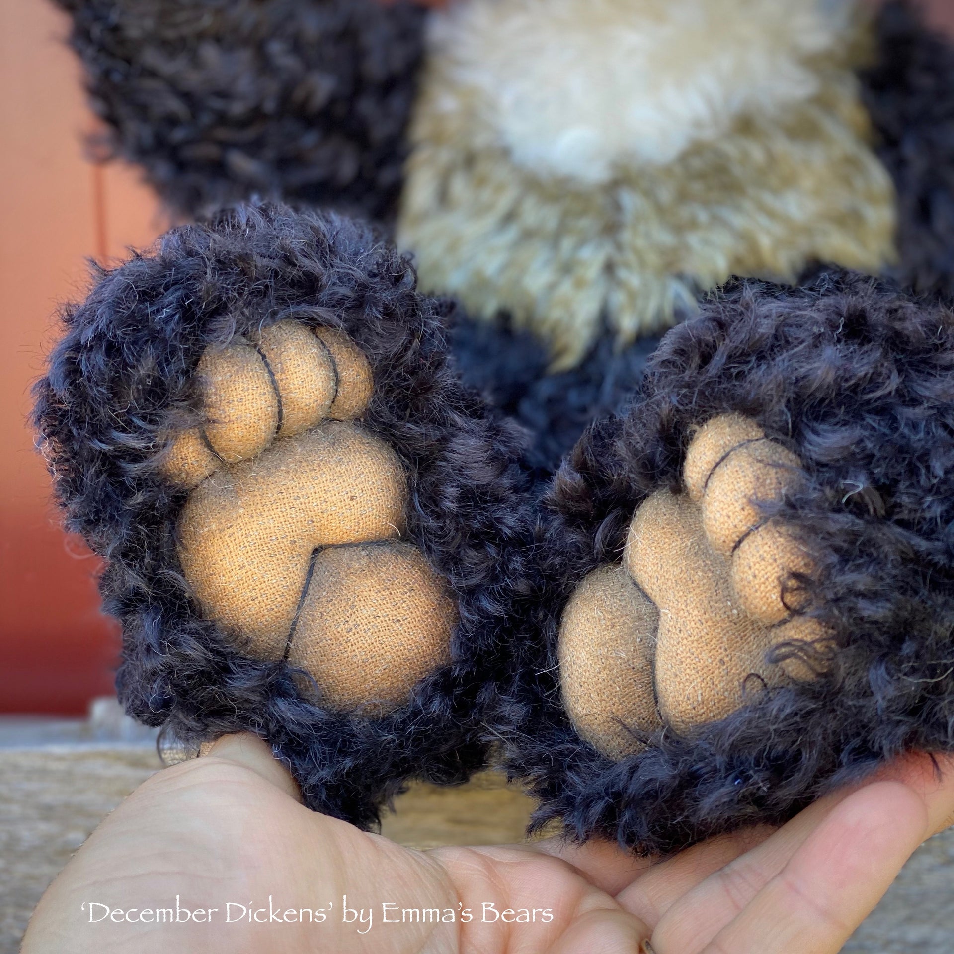 Sable - Black curly Kid Mohair