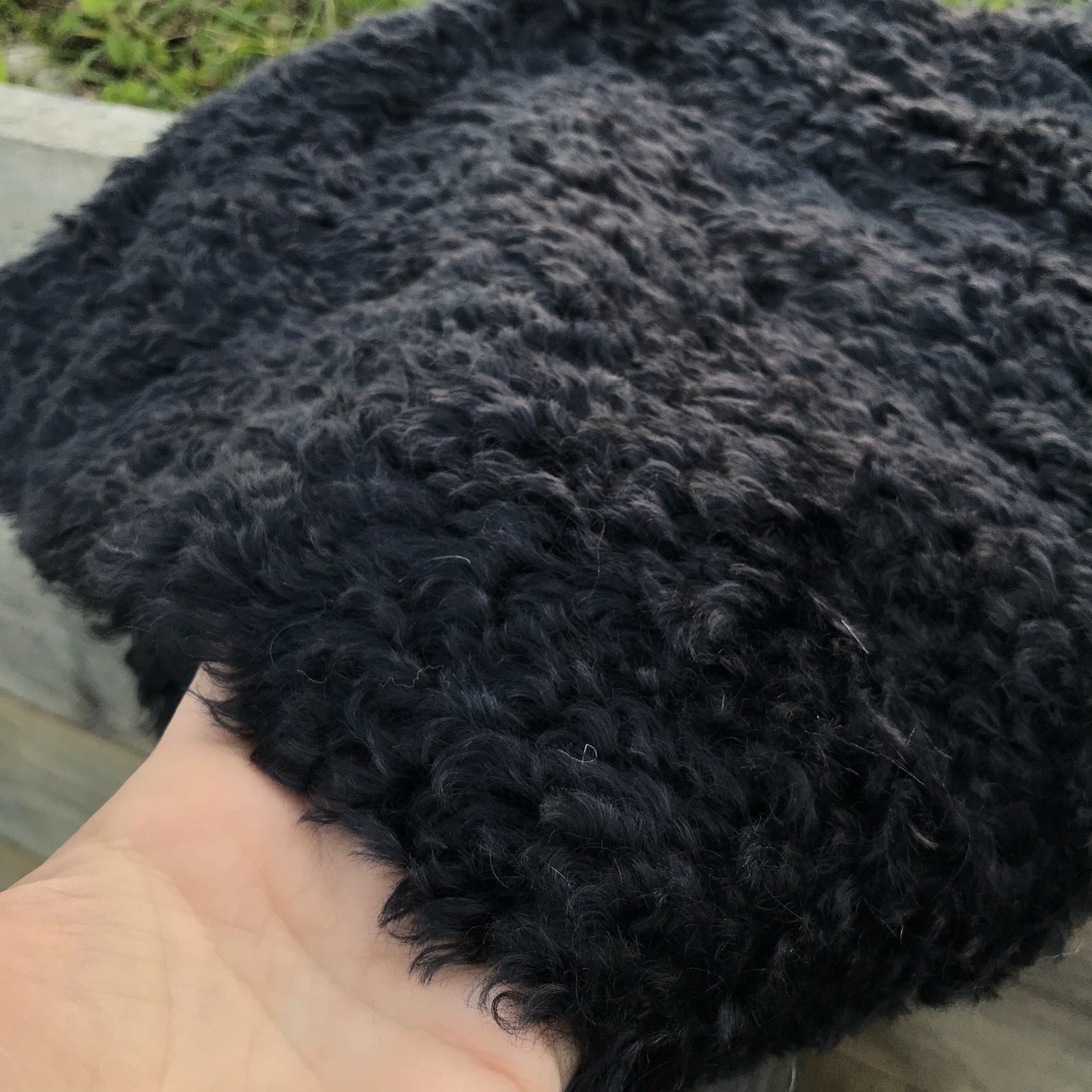 Sable - Black curly Kid Mohair