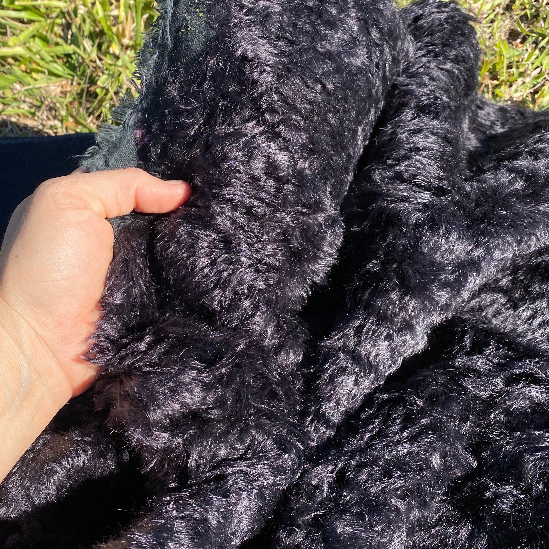 Sable - Black curly Kid Mohair