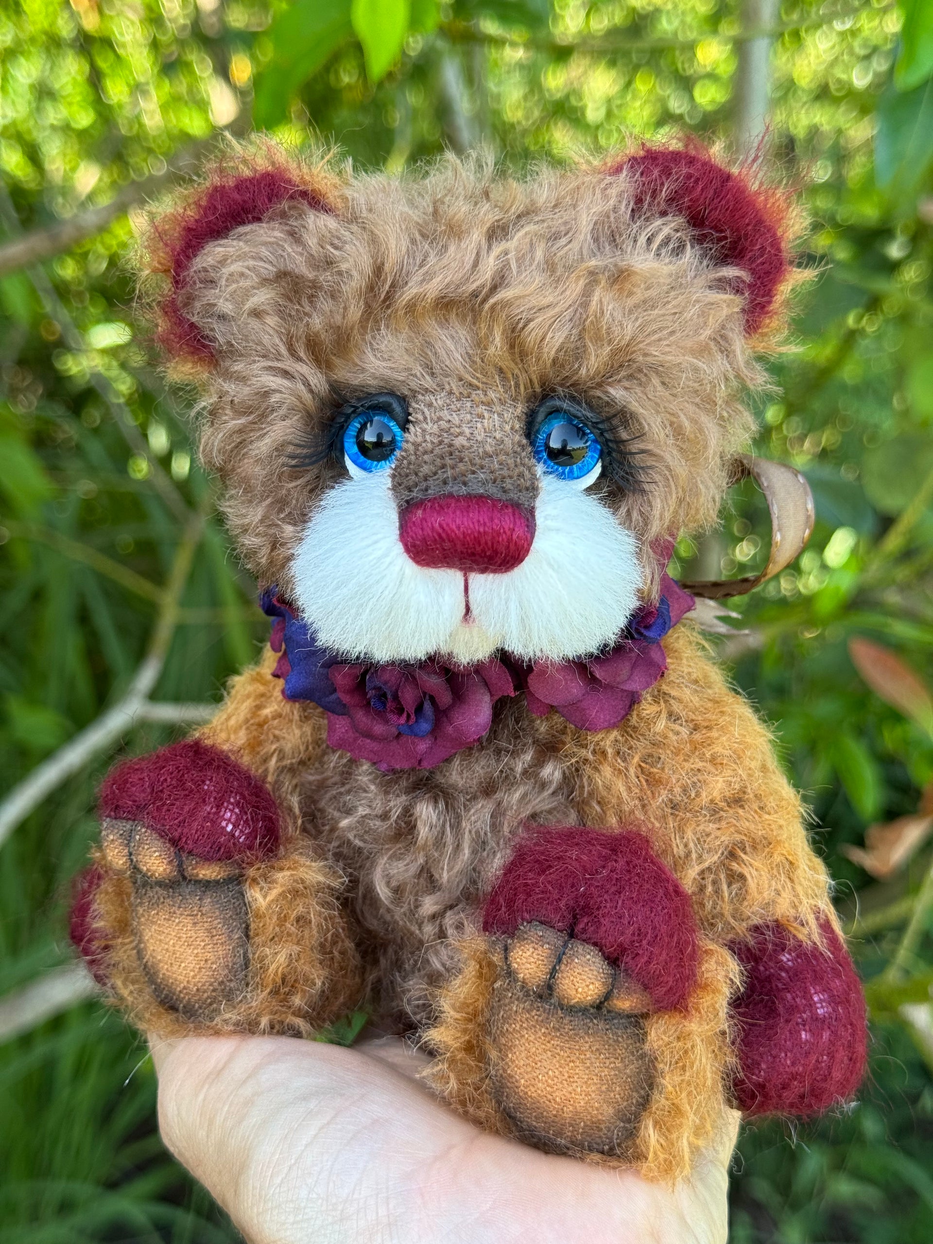 Finch Lotus - 9" Mohair Artist Bear by Emma's Bears - OOAK