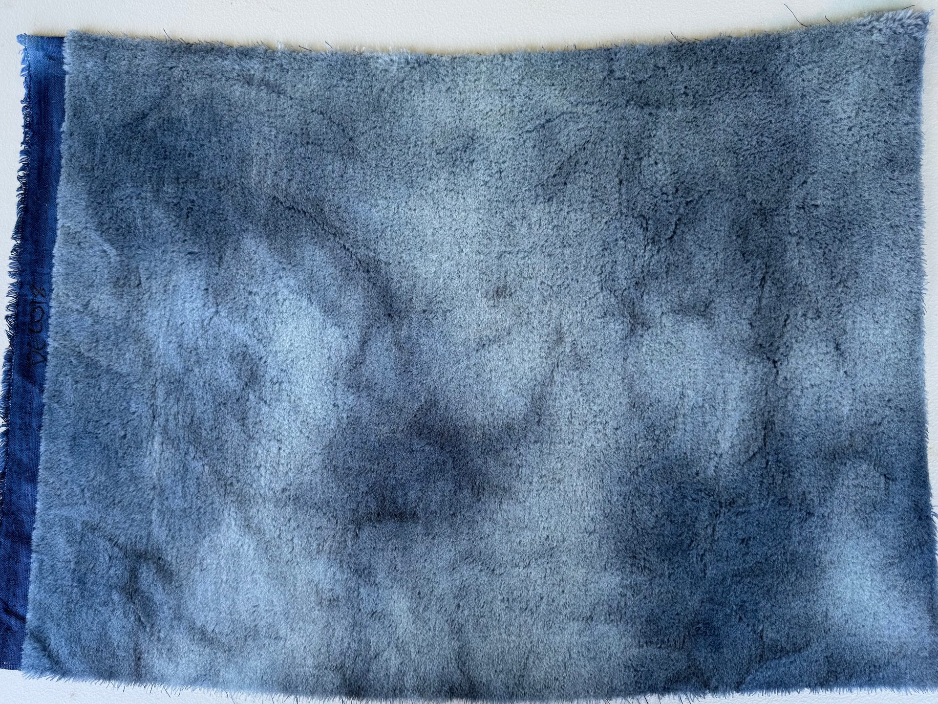 10mm Alpaca  - Hand Dyed Blue Steel Batik - Fat 1/4m  - DEC018
