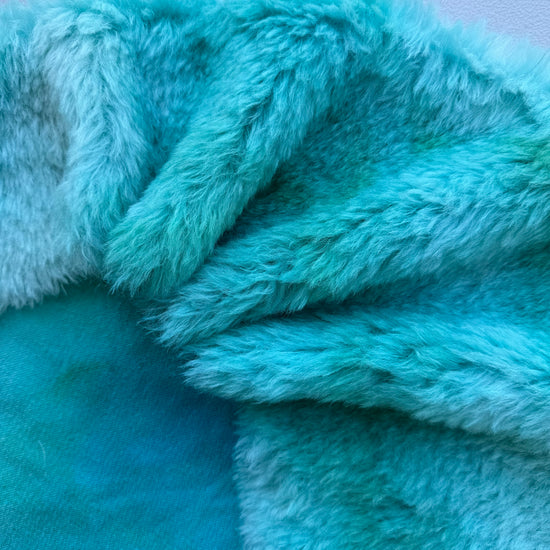 Long Alpaca - Hand Dyed Aqua Turquoise Batik - Fat 1/4m - DEC057