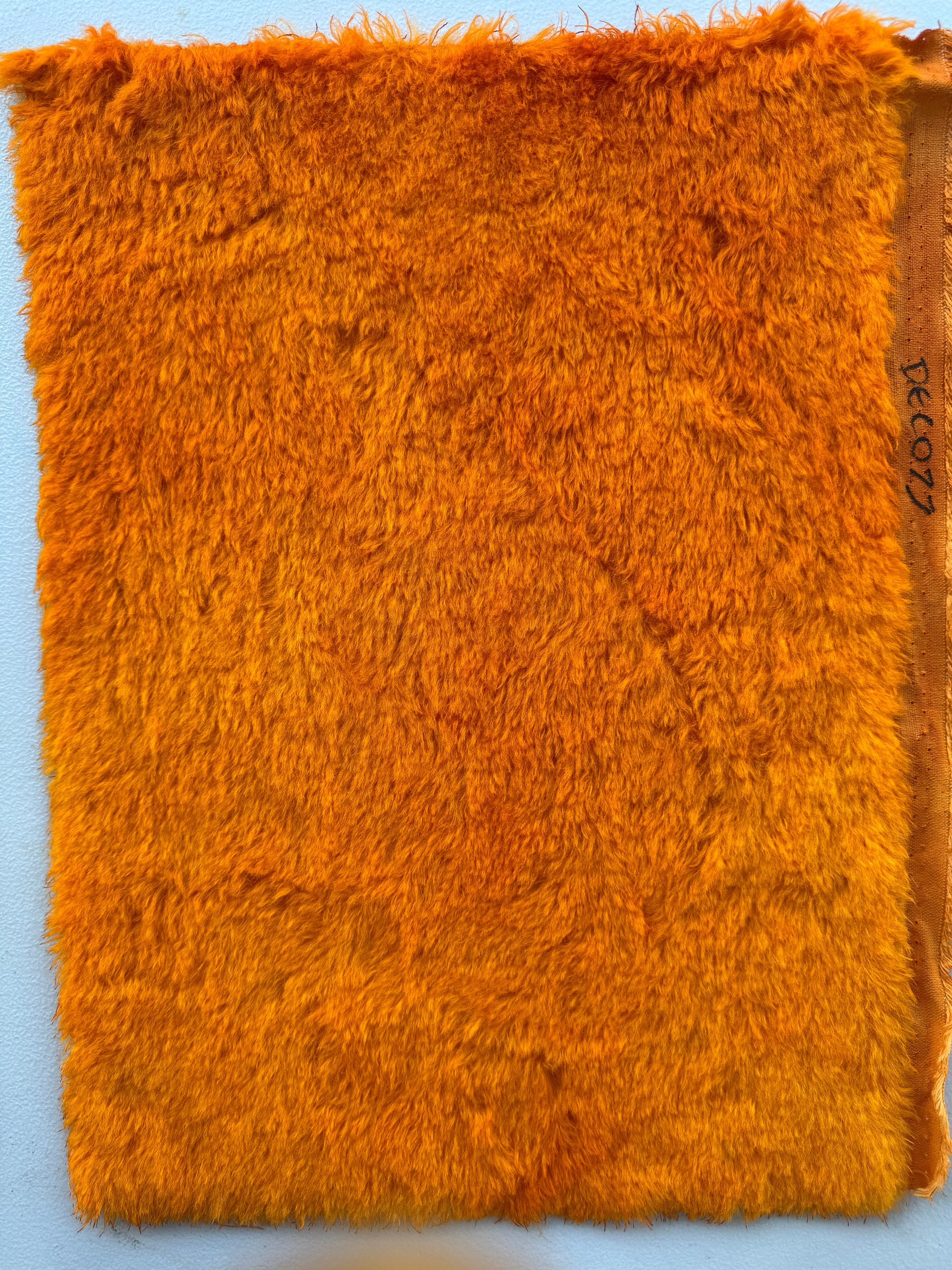 Medium Alpaca  - Hand Dyed Vibrant Orange - Fat 1/8m - DEC077