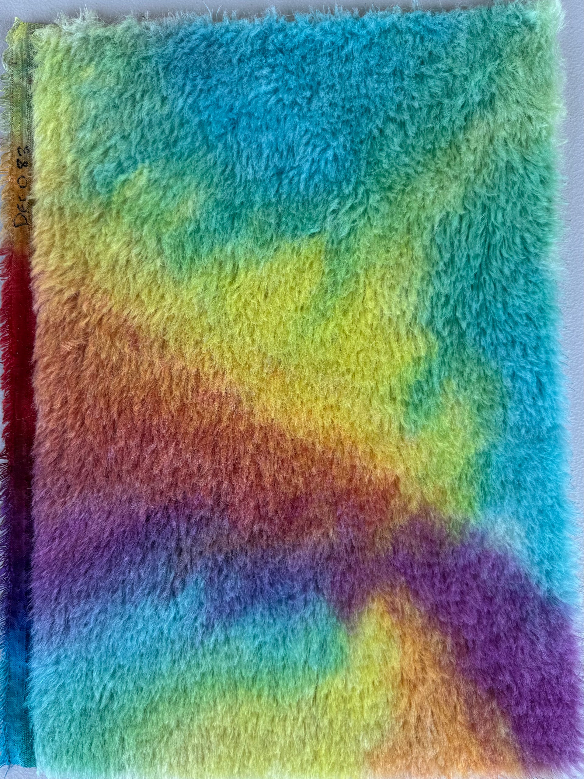 Medium Alpaca  - Hand Dyed Rainbow Splash - Fat 1/8m - DEC083