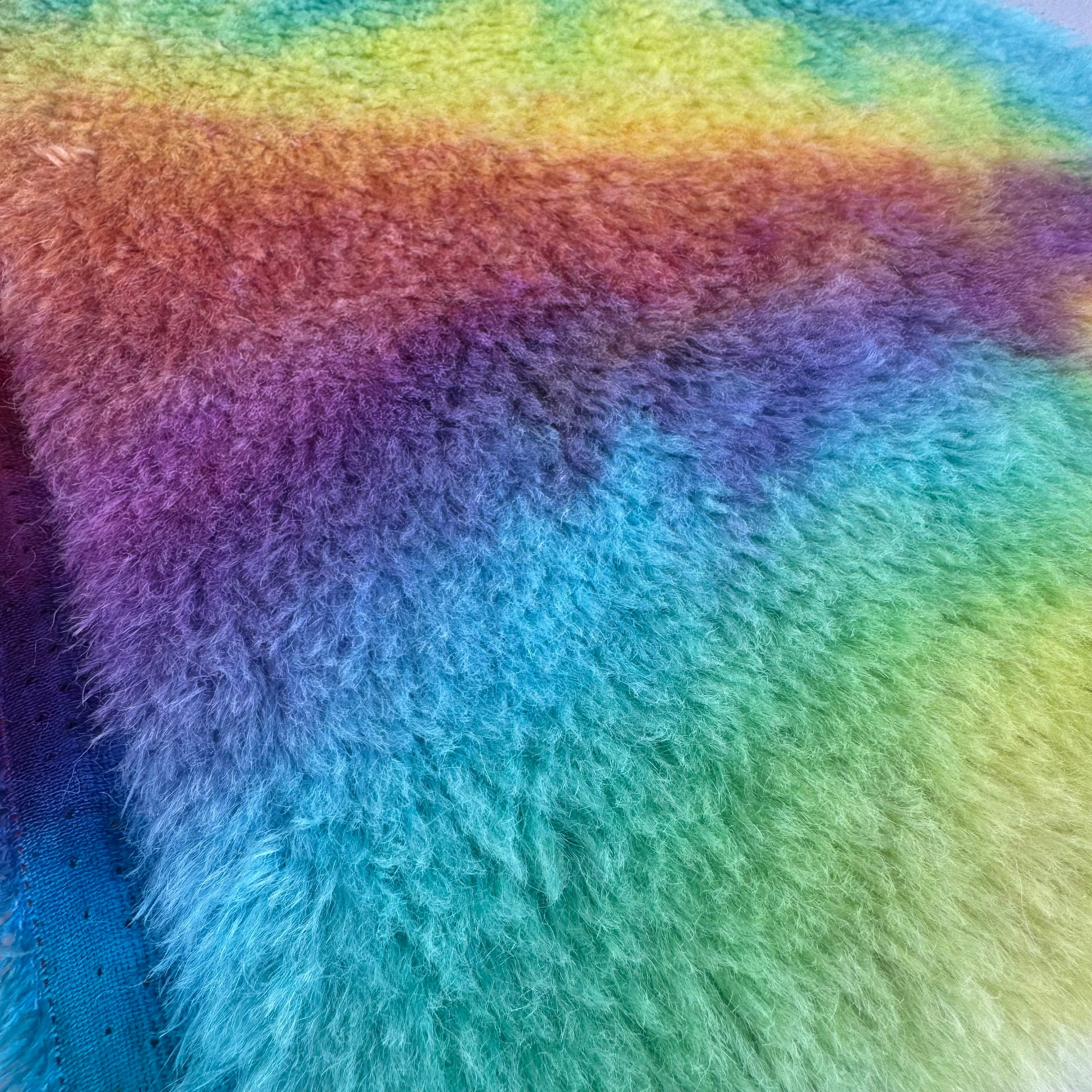 Medium Alpaca  - Hand Dyed Rainbow Splash - Fat 1/8m - DEC083
