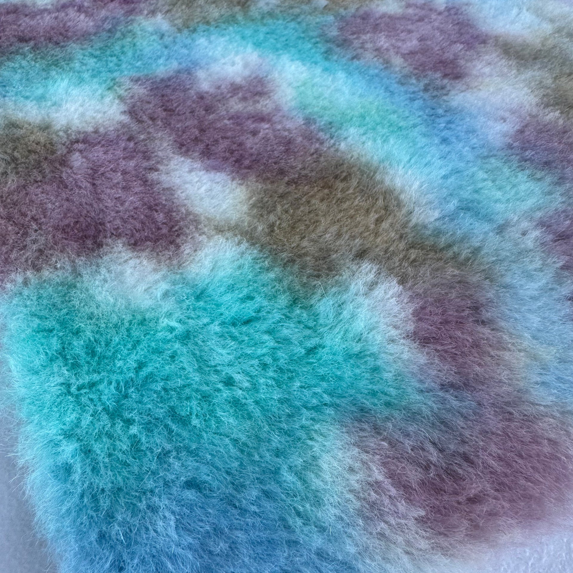 Medium Alpaca  - Hand Dyed Winter Garden - Fat 1/8m - DEC084