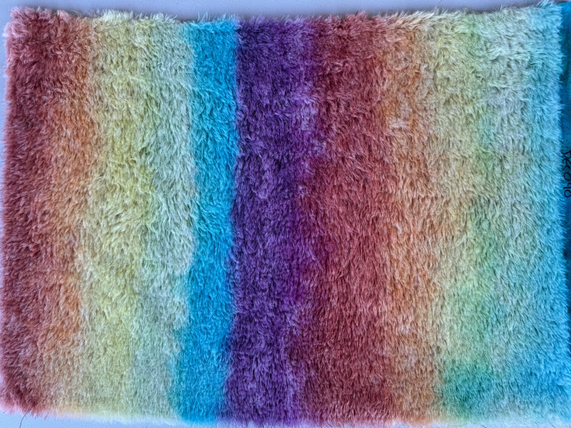 Medium Alpaca  - Hand Dyed Heatwave - Fat 1/4m - DEC090