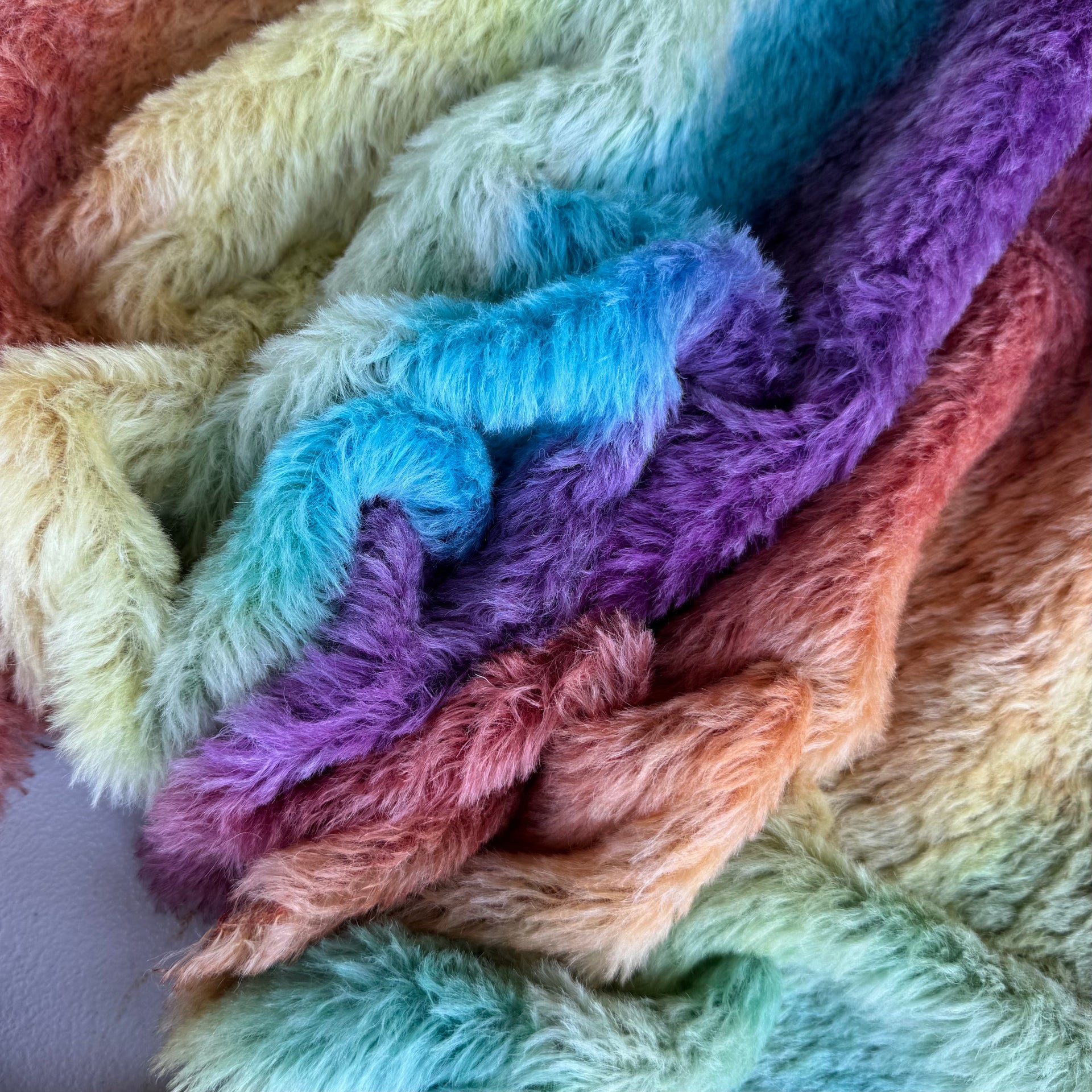 Medium Alpaca  - Hand Dyed Heatwave - Fat 1/4m - DEC090