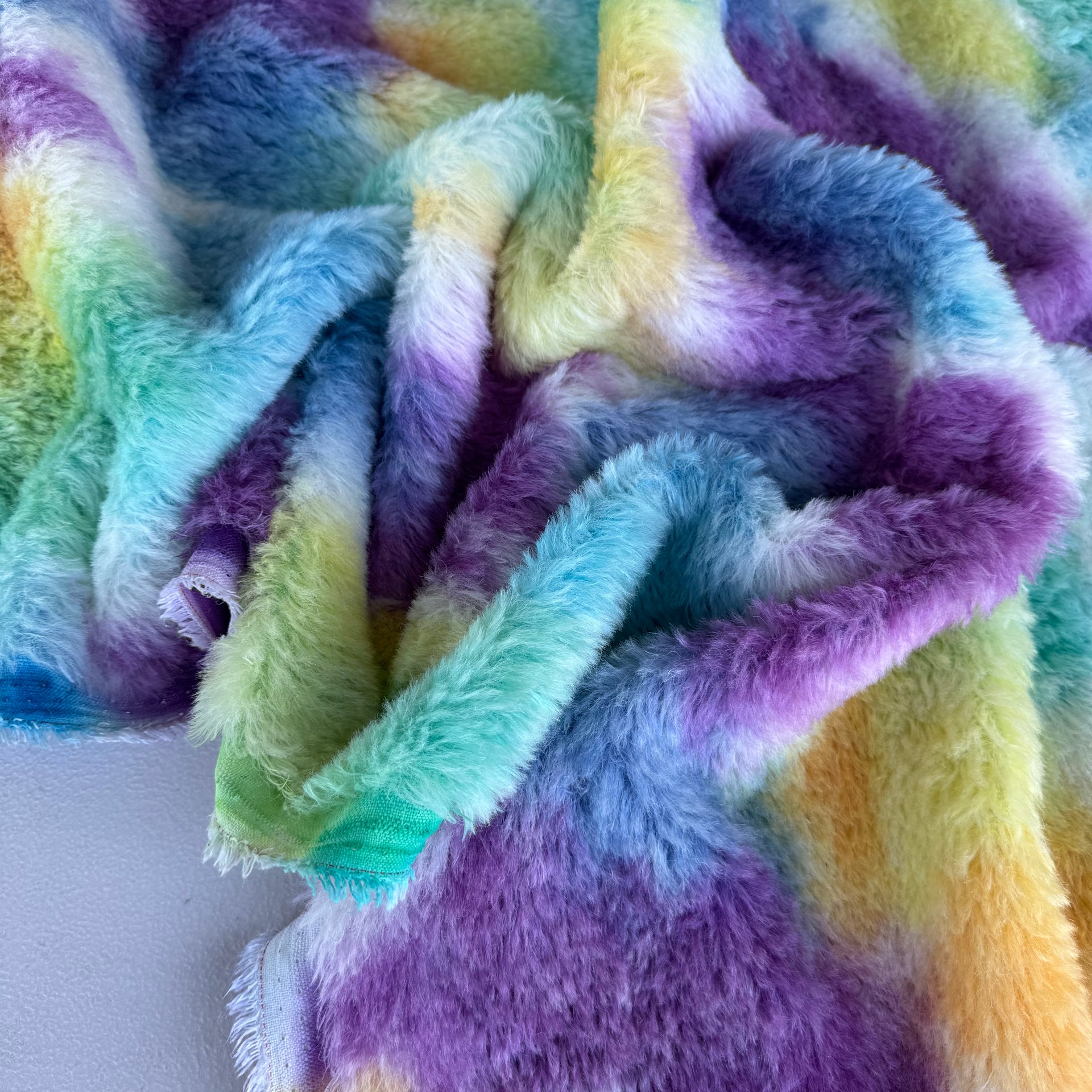 Medium Alpaca  - Hand Dyed Wavelength - Fat 1/2m - DEC092