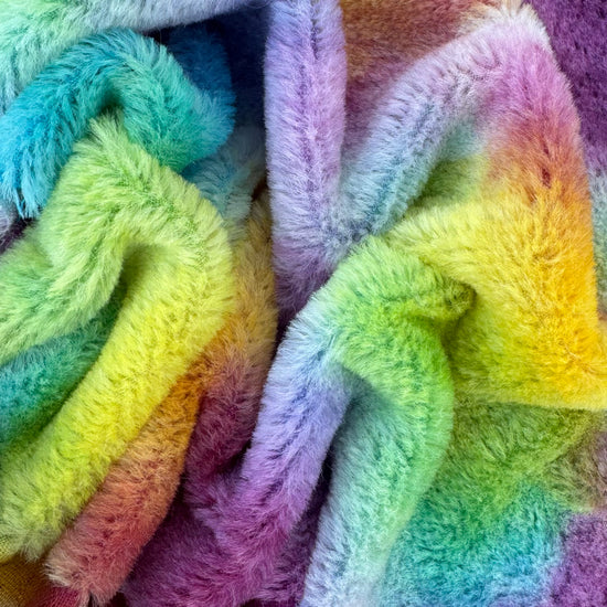 10mm Alpaca  - Hand Dyed Cloudy Rainbow - Fat 1/8m  - APR063