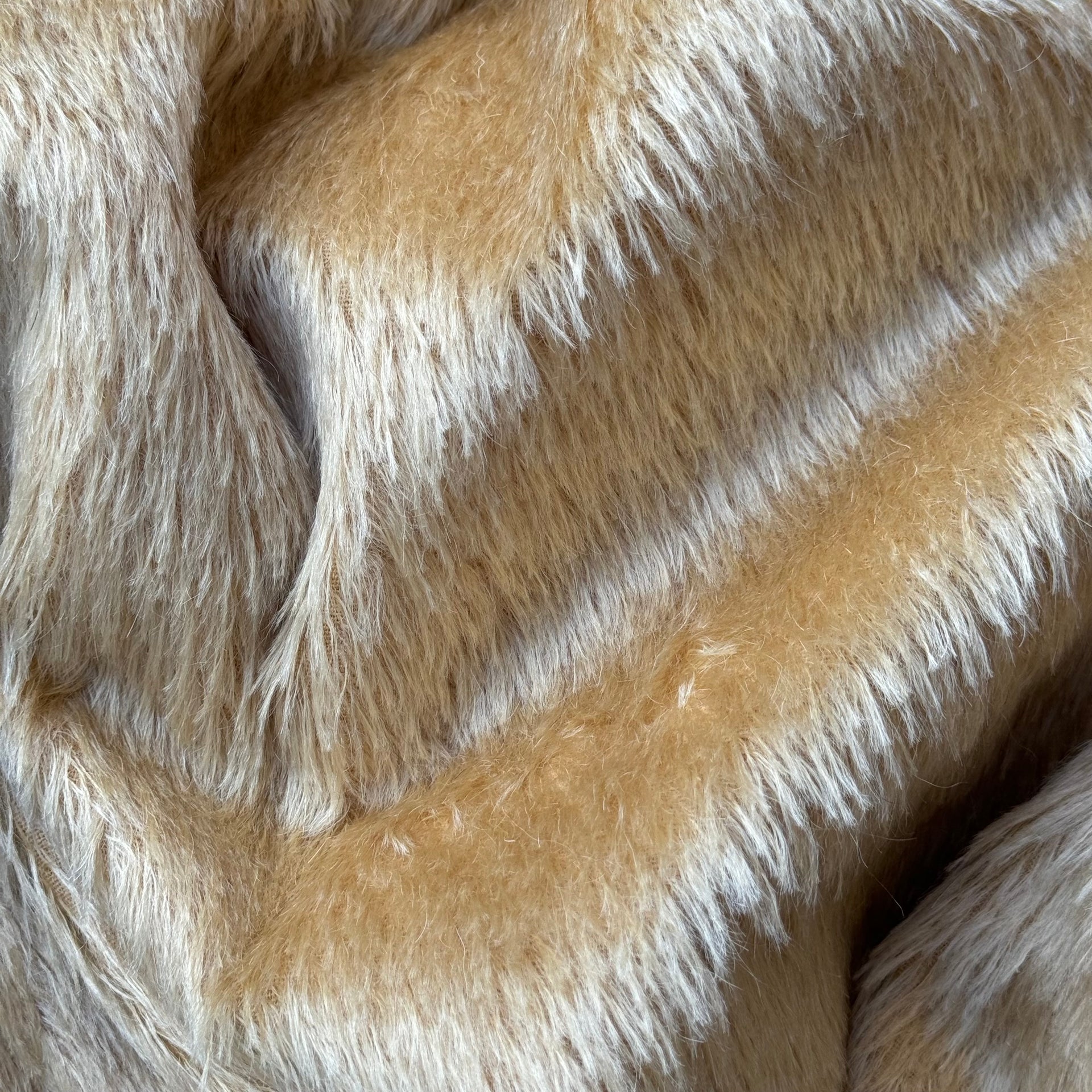 Oriella - Golden Blonde Straight Pile Mohair