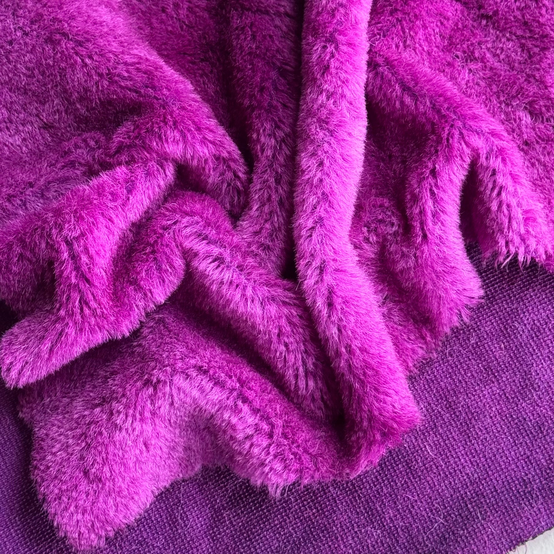 10mm Alpaca  - Hand Dyed Darkest Orchid - Fat 1/8m  - FEB062