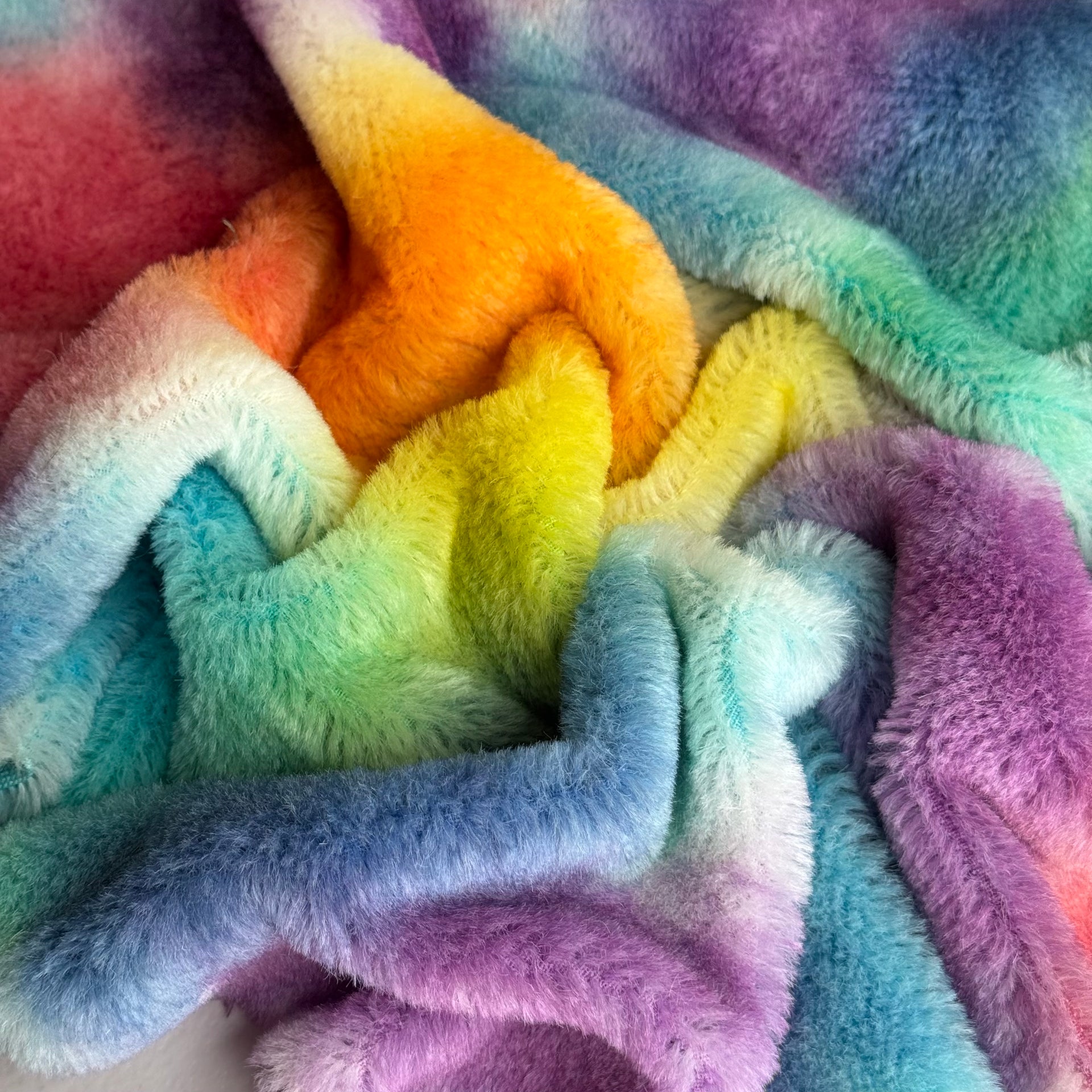 10mm Alpaca  - Hand Dyed Rainbow Clouds - Fat 1/4m  - FEB078