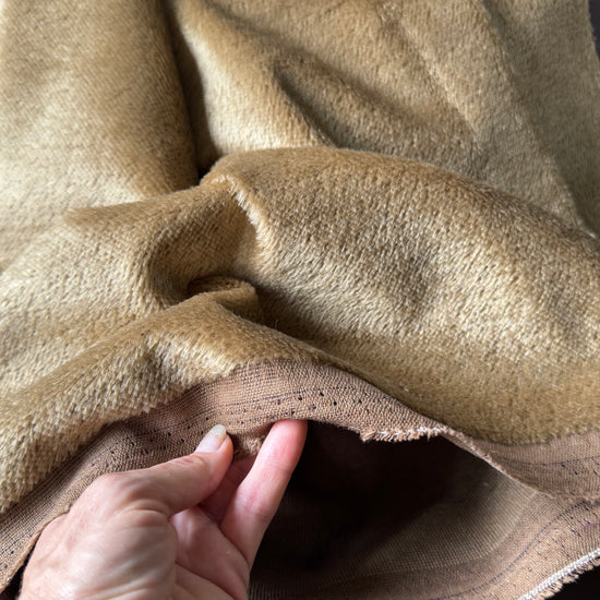 Maple Fudge - Straight pile 8mm Mohair