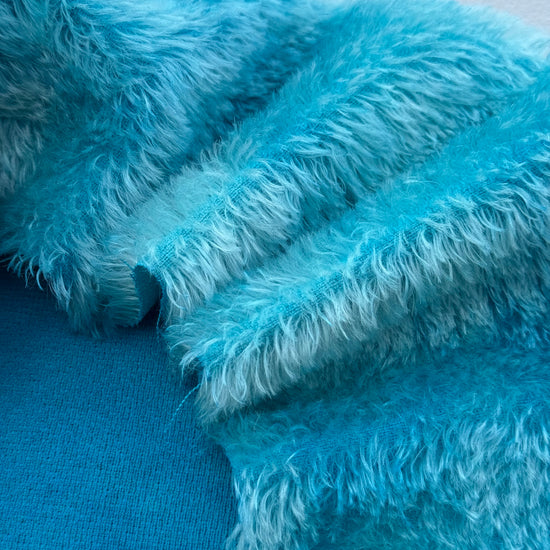Classic Medium Straight Mohair - Hand Dyed Crystal Blue Batik - Fat 1/8m - JUL055