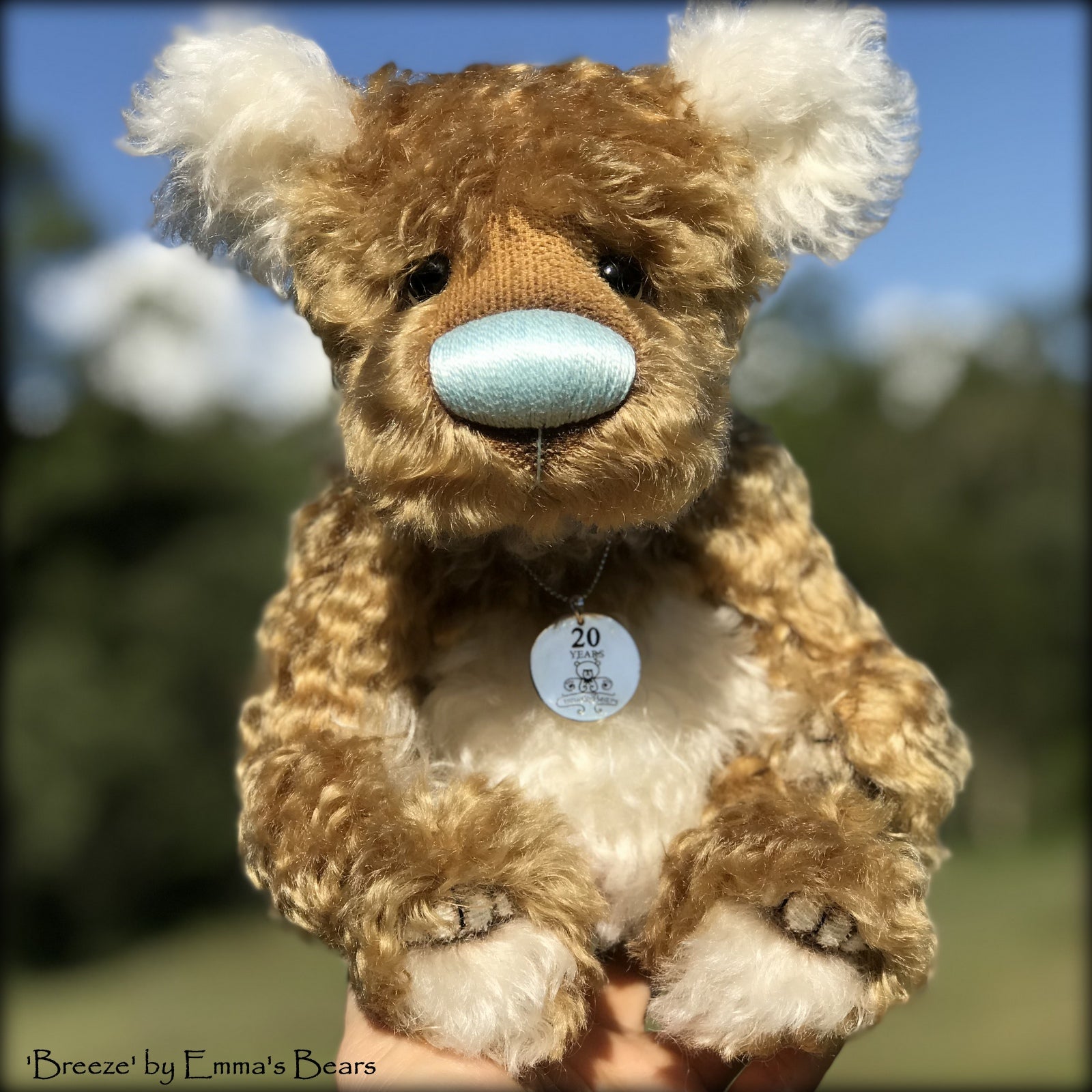 Breeze - 20 Years of Emma's Bears Commemorative Teddy - OOAK in a series