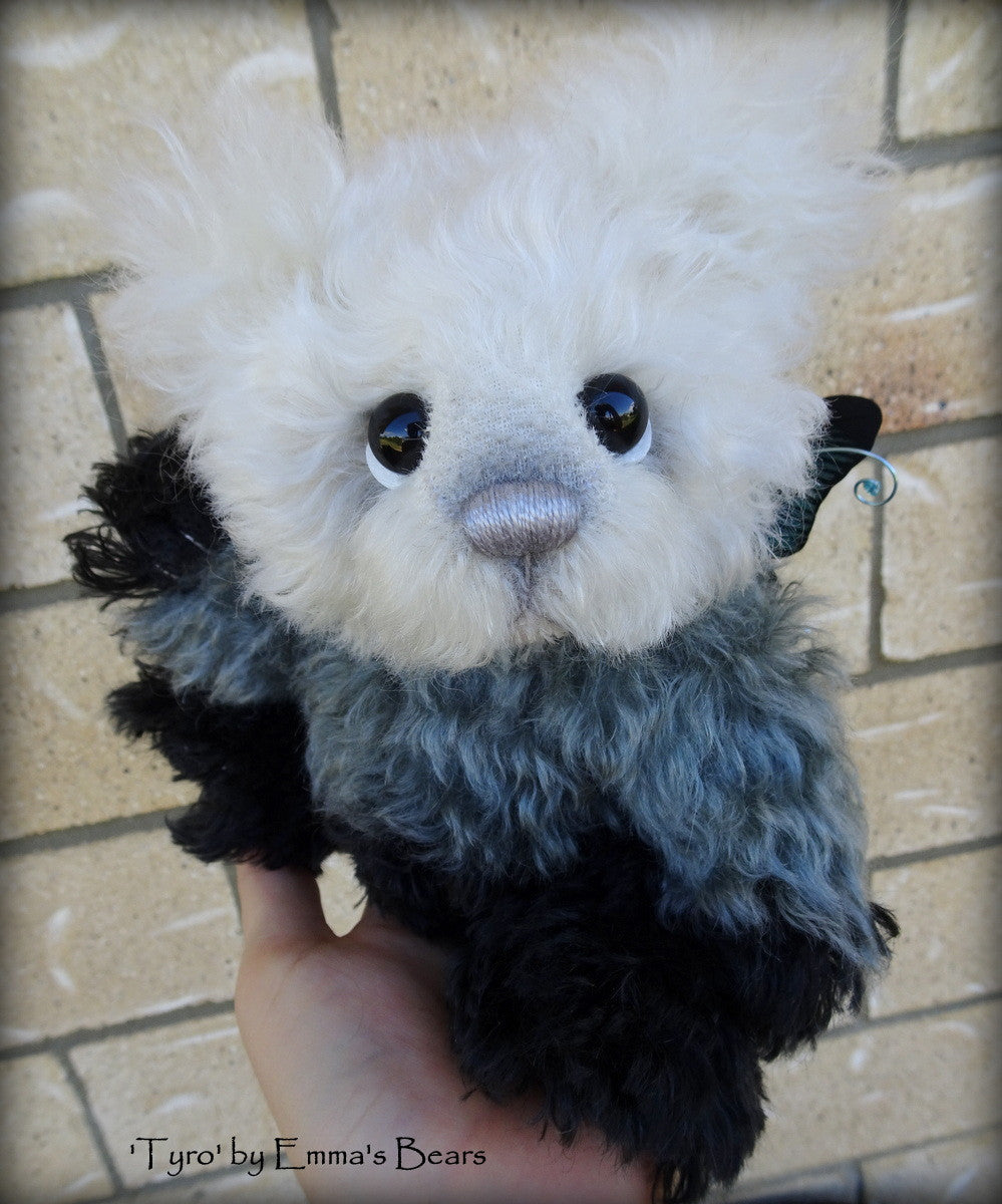 Tyro - 9IN hand dyed kid mohair bear by Emmas Bears - OOAK