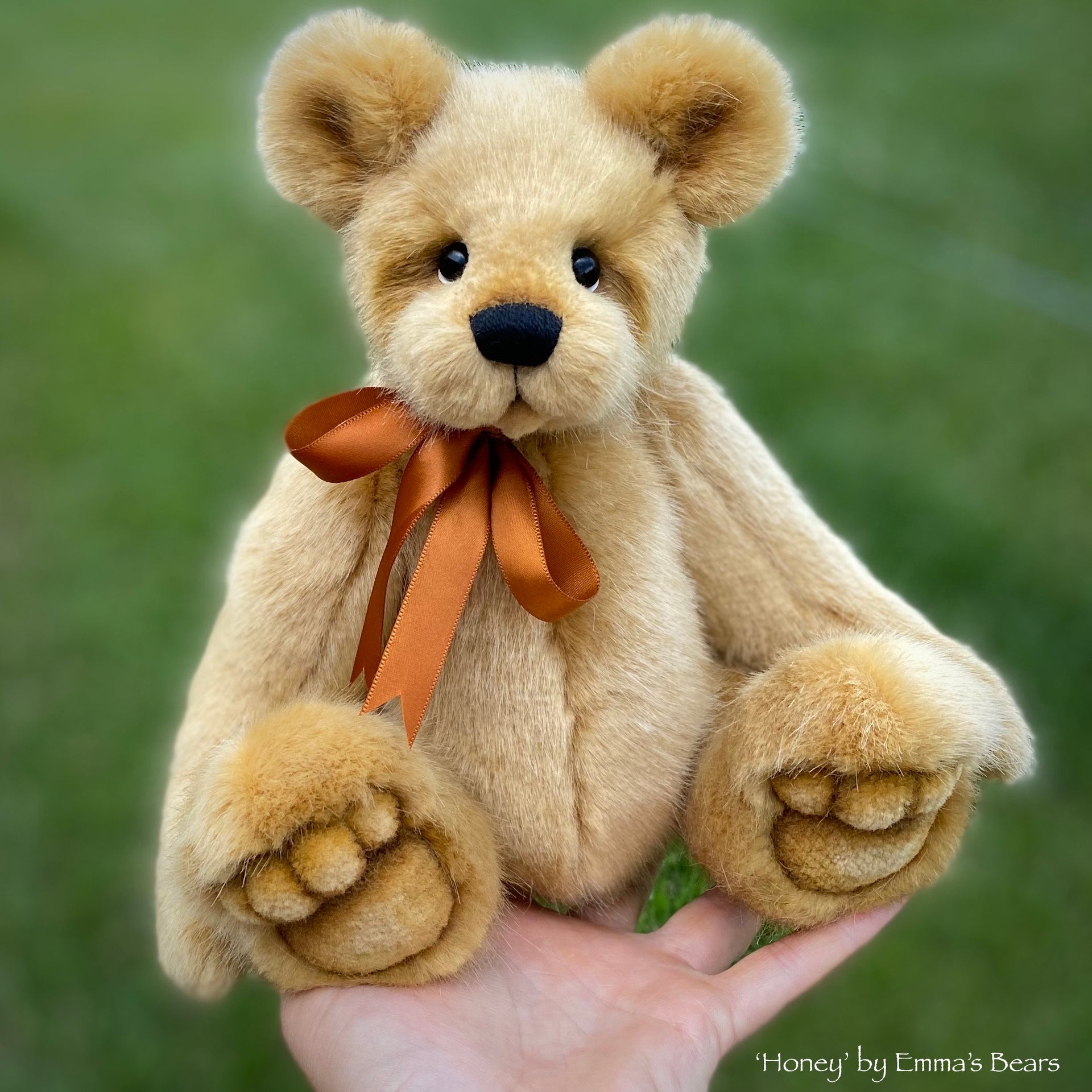 Honey - 13" faux fur Artist Bear by Emma's Bears - OOAK