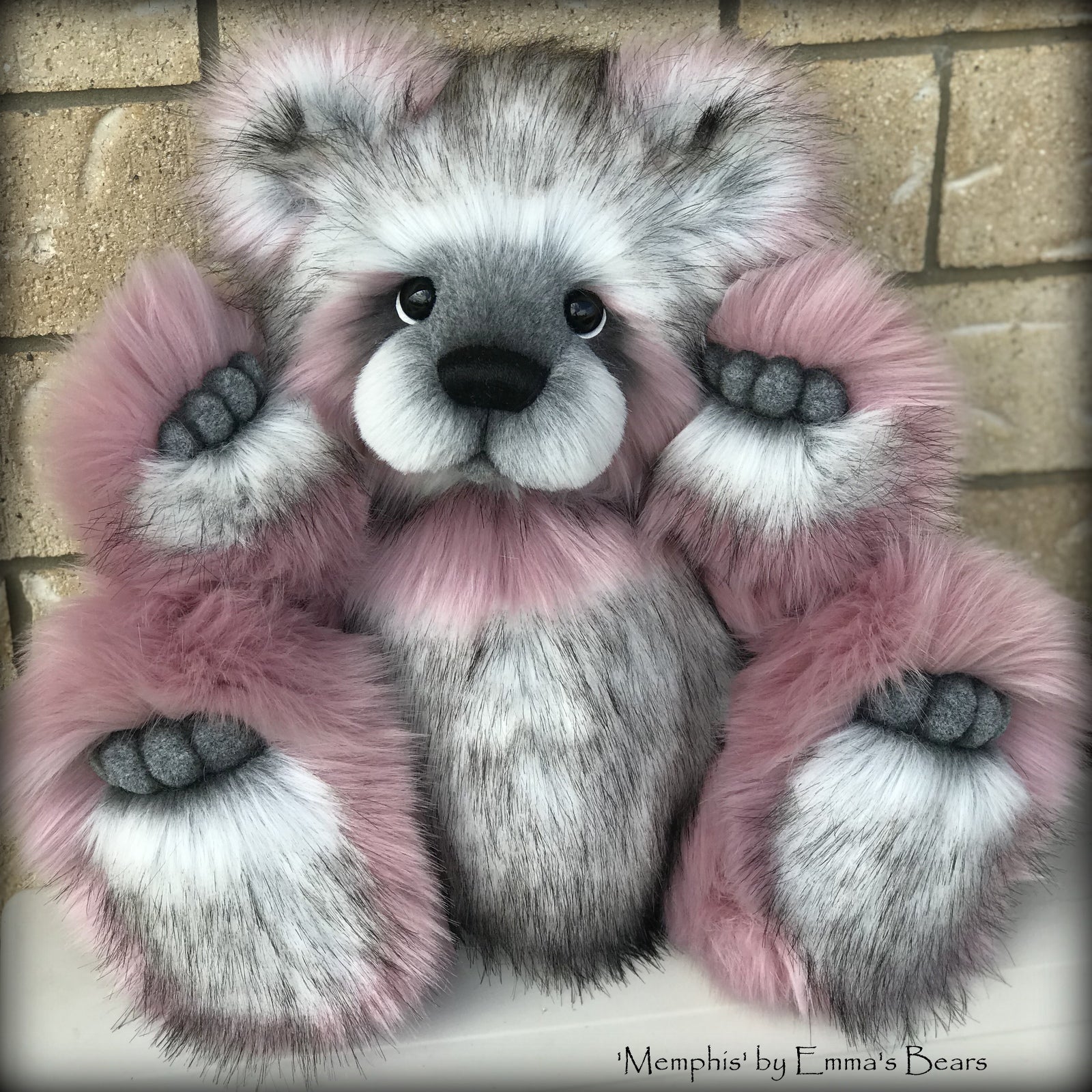 Memphis - 21" faux fur Artist Bear by Emma's Bears - OOAK